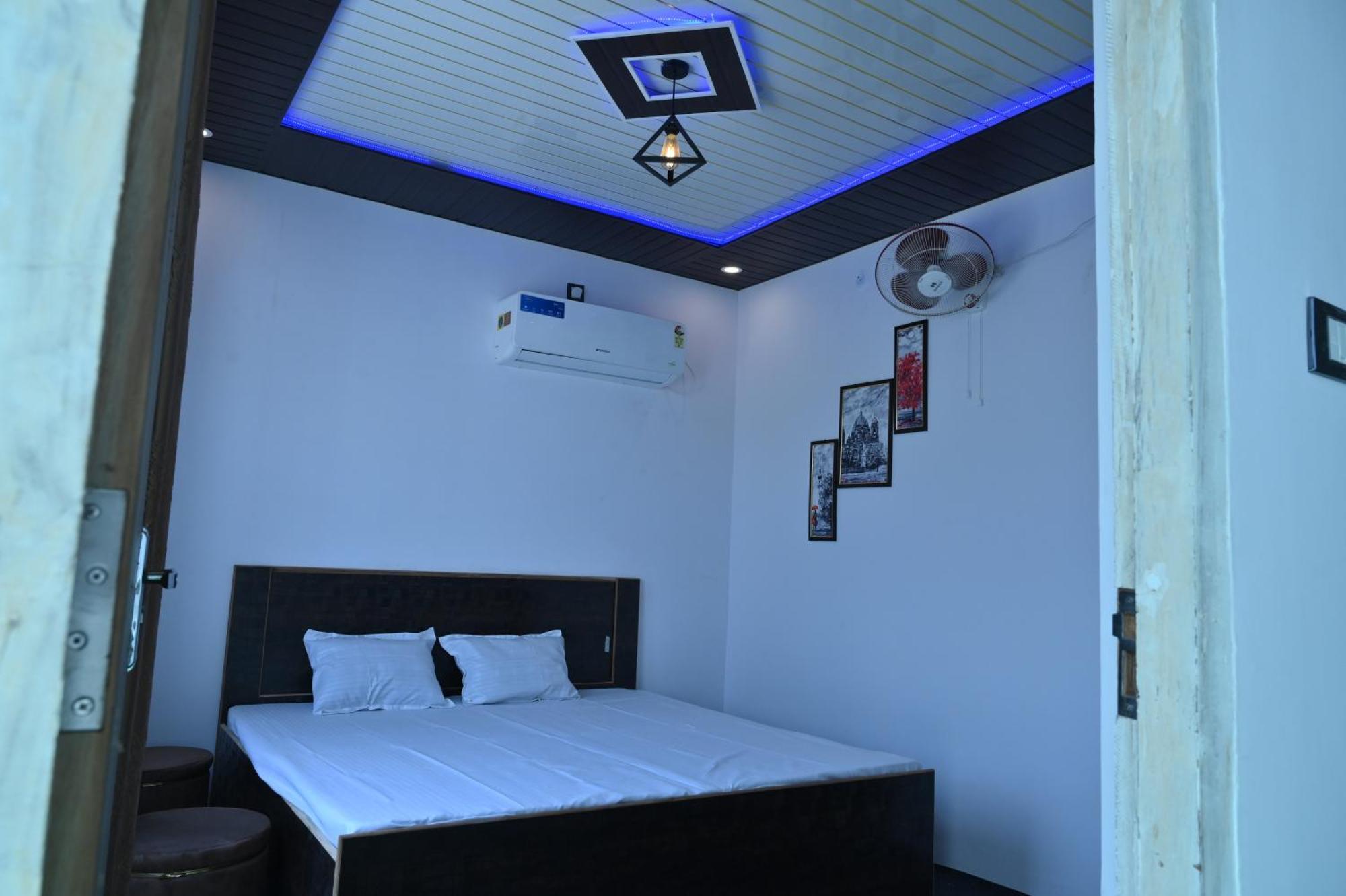 Privyrooms Gorakhpur Exterior photo