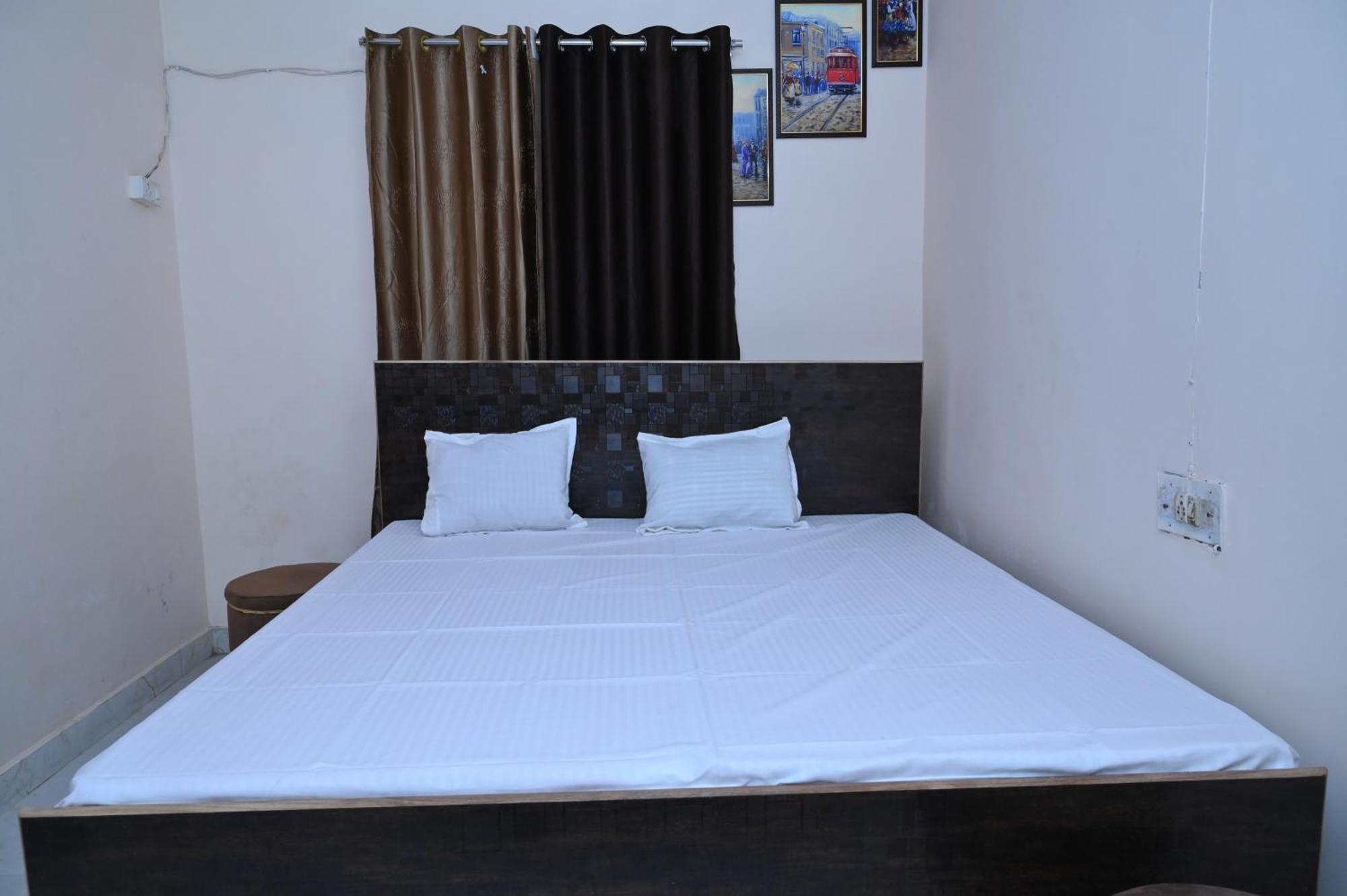 Privyrooms Gorakhpur Exterior photo