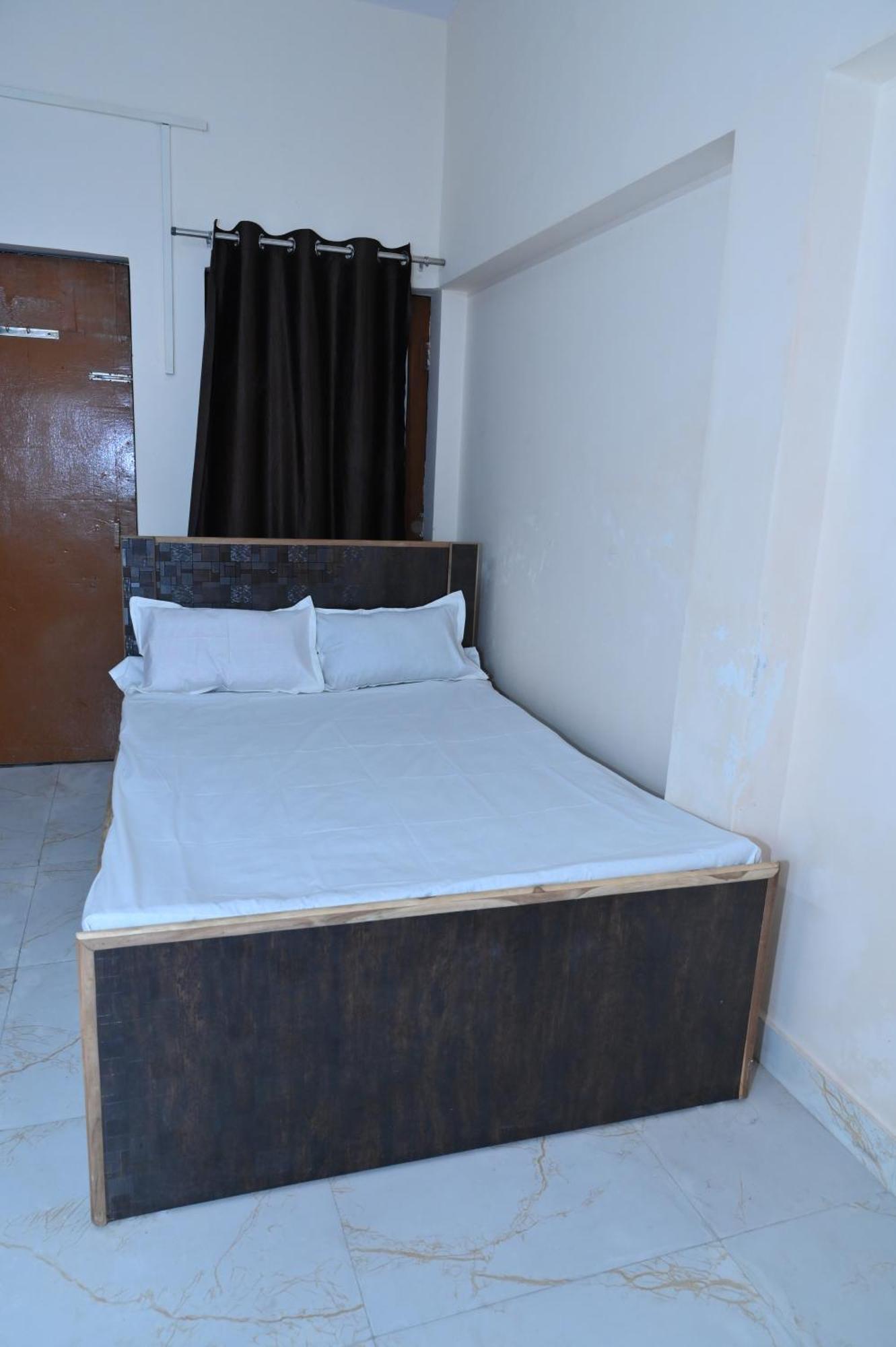 Privyrooms Gorakhpur Exterior photo